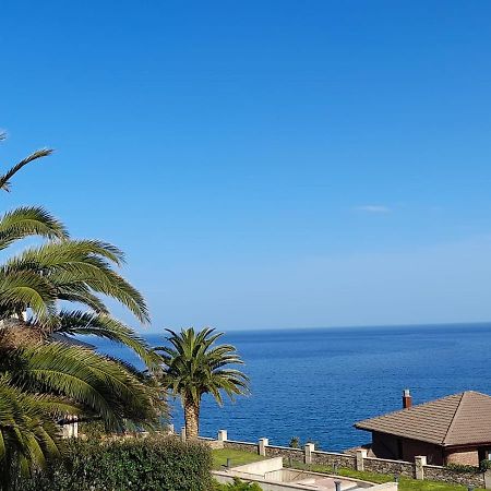 Villa Vistas Al Mar, Urbanizacion Privada Con Piscina De Agua Salada Ajo Kültér fotó
