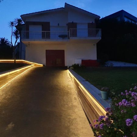 Villa Vistas Al Mar, Urbanizacion Privada Con Piscina De Agua Salada Ajo Kültér fotó