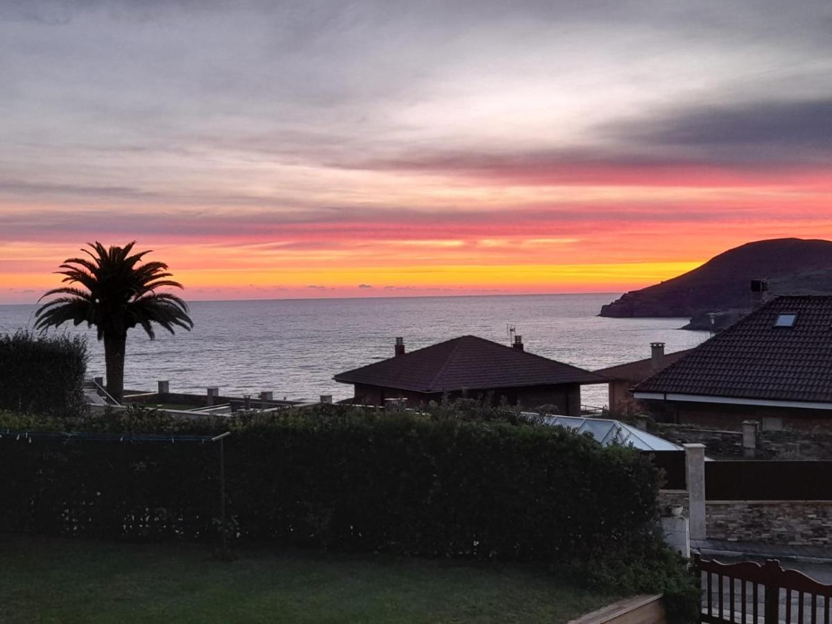 Villa Vistas Al Mar, Urbanizacion Privada Con Piscina De Agua Salada Ajo Kültér fotó