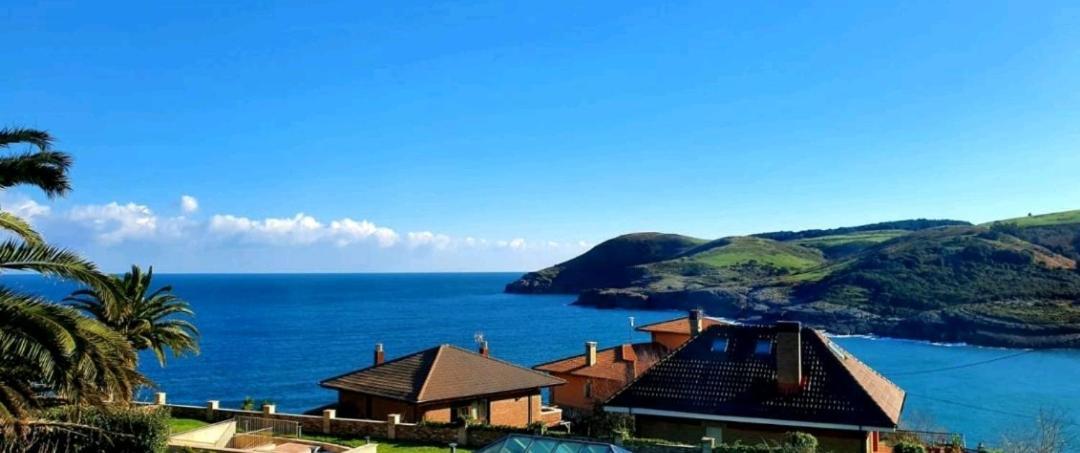 Villa Vistas Al Mar, Urbanizacion Privada Con Piscina De Agua Salada Ajo Kültér fotó